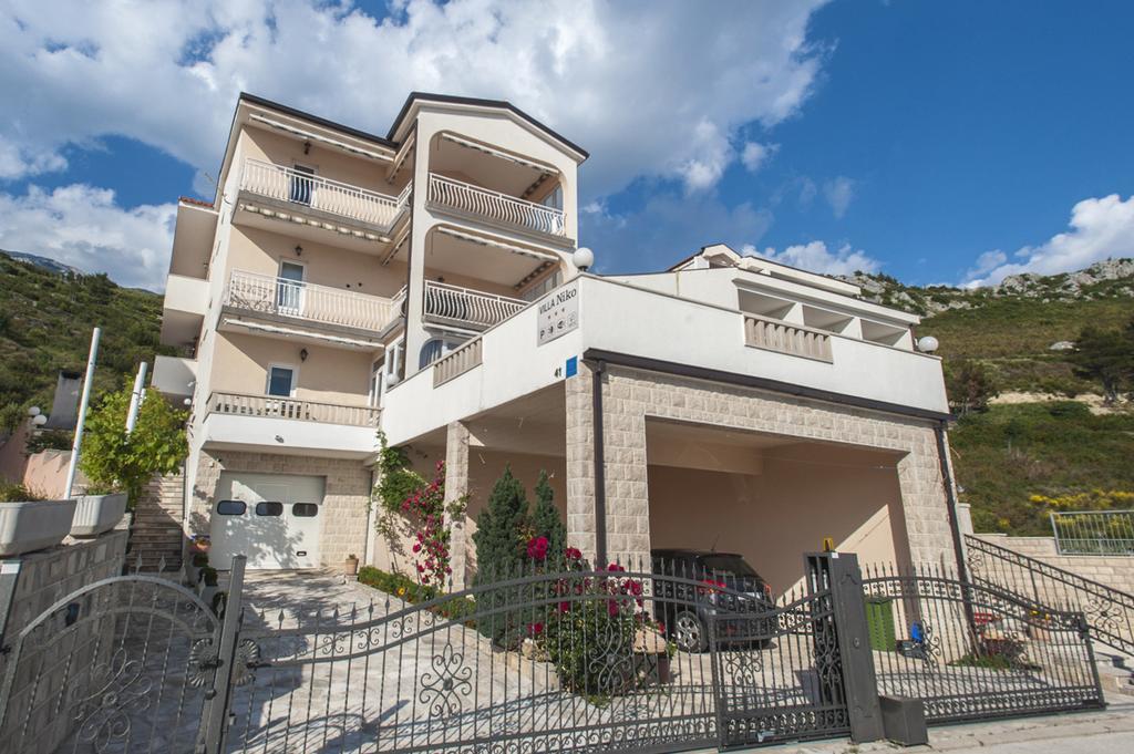 Apartments Niko Promajna Exterior photo